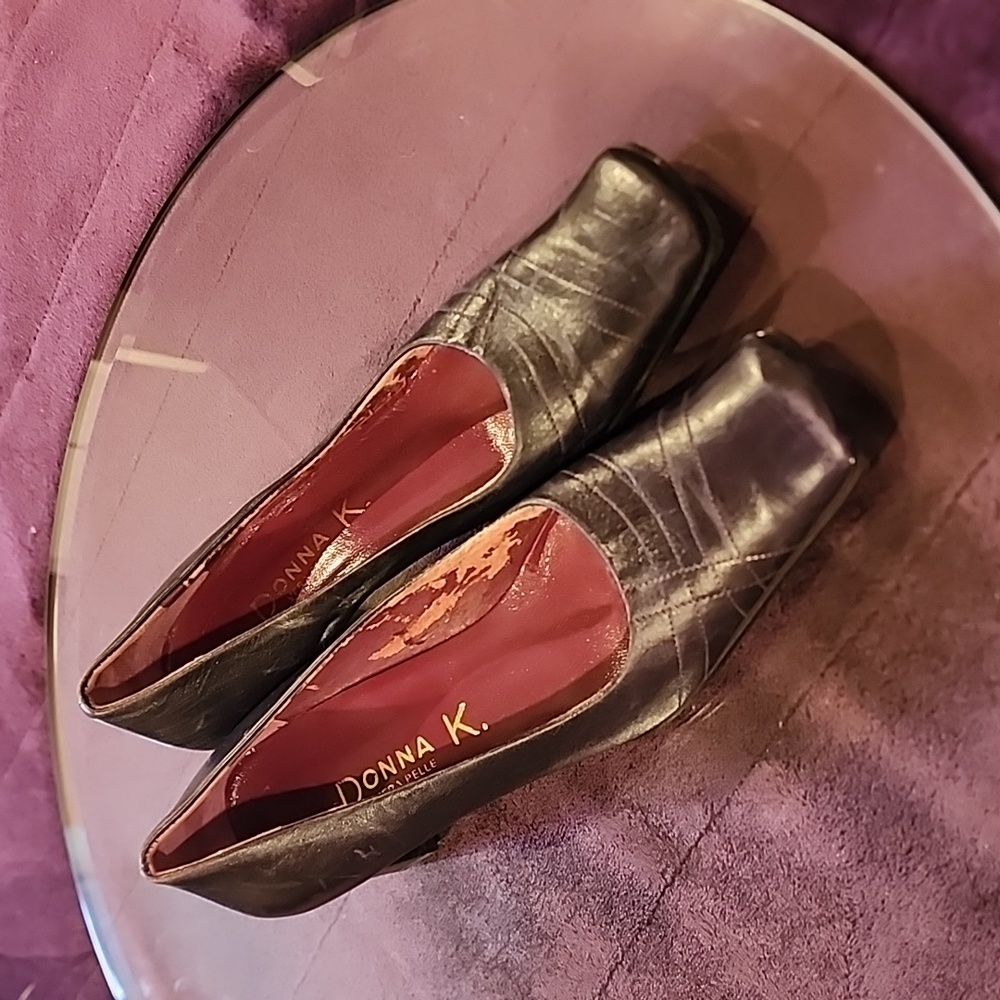 Vintage Donna K. leather heels